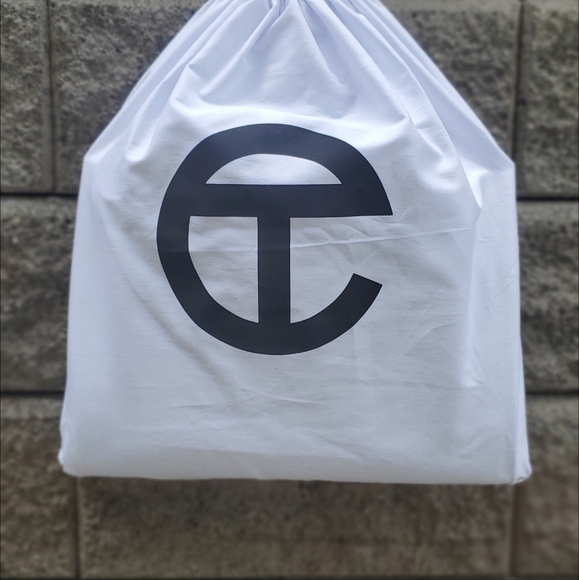 Moose Knuckles x Telfar Puffer Bag Medium - Picture 5 of 7